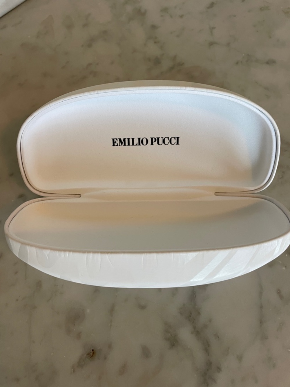 EMILIO PUCCI White Sunglass Hard Clam Shell Large Case